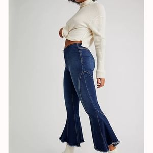 Free people CRVY Last Dance Low-Rise Flare Jeans blue distressed